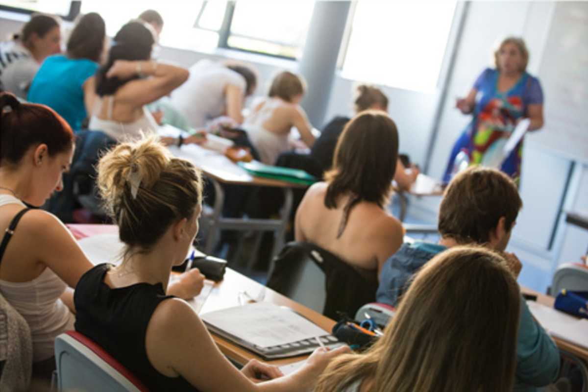 Les formateurs permanents sont a minima Infirmiers Diplômés d’Etat